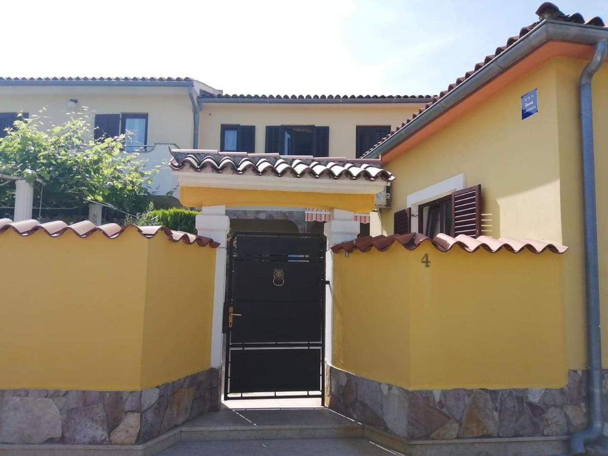T&D Apartmani PUY 외부 사진